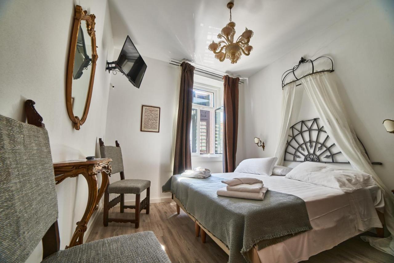 Rooms Alla Loggia Del Castello Тренто Екстериор снимка
