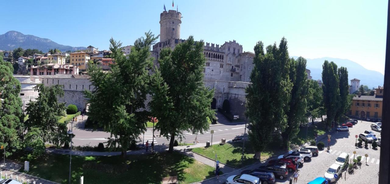 Rooms Alla Loggia Del Castello Тренто Екстериор снимка